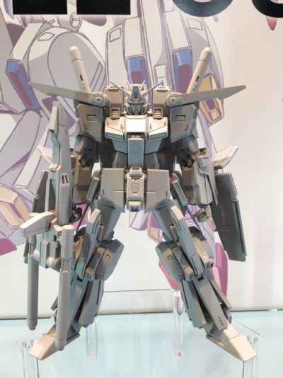 201705110059441-400x534